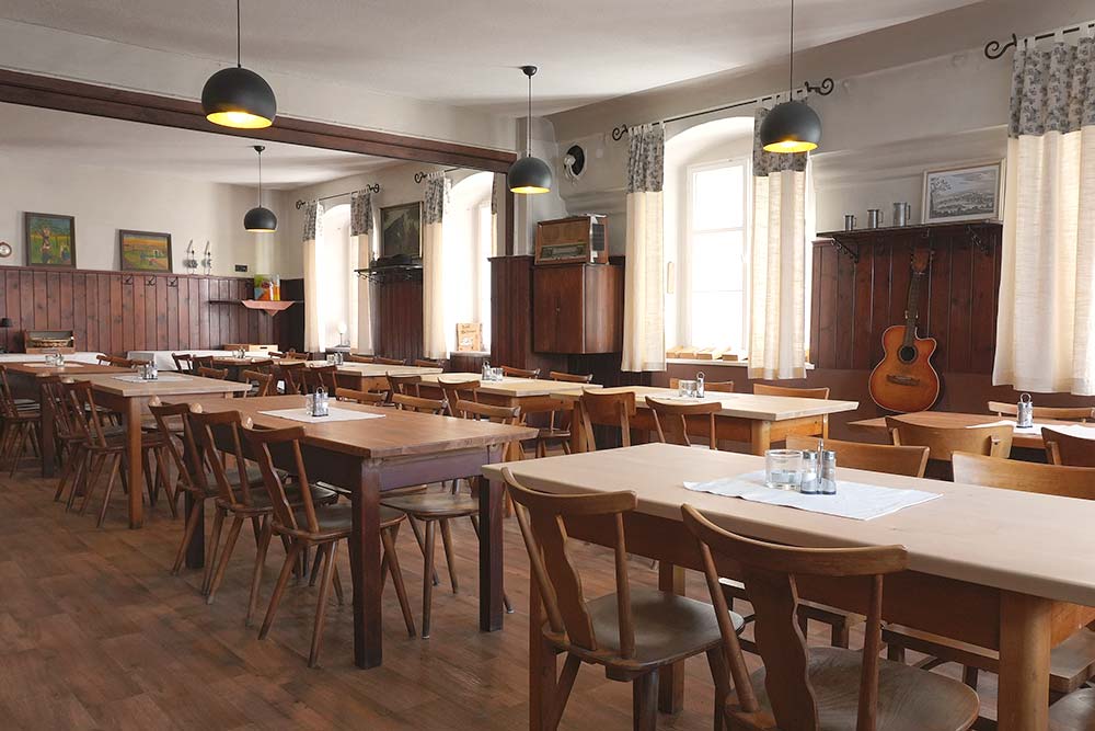 Schwan-Gaststube-1-web-neu