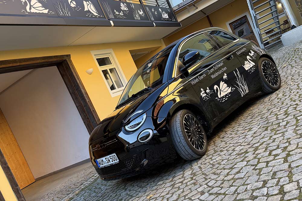 schwan-gaesteauto-1000x667